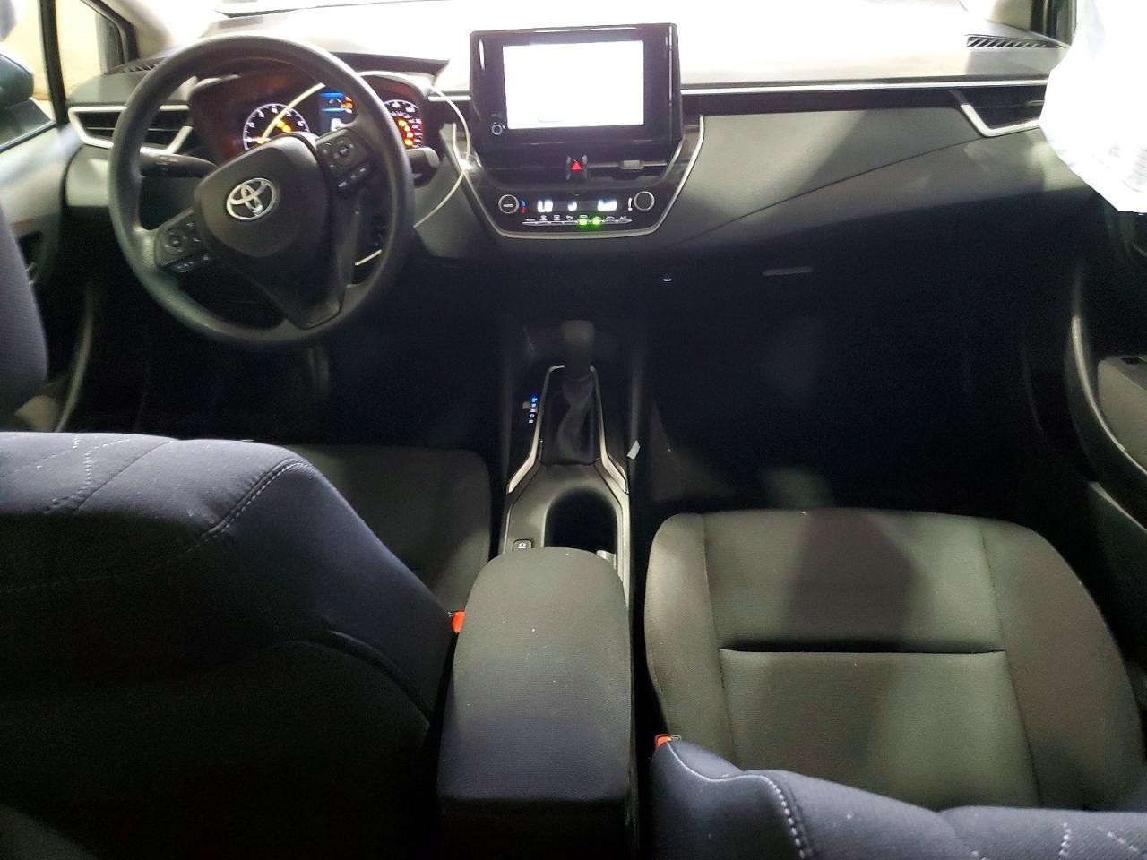 2025 TOYOTA COROLLA