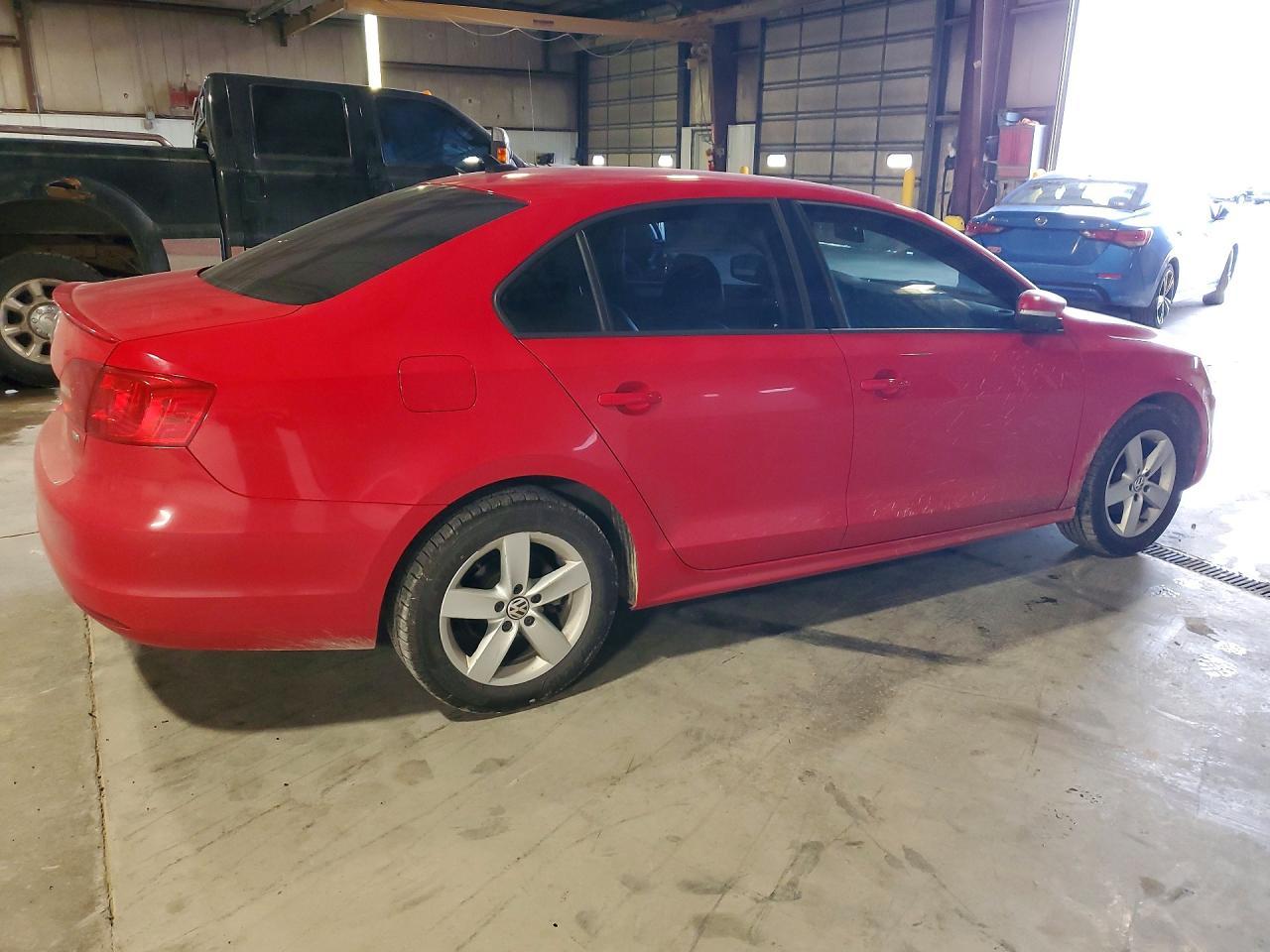 2012 VOLKSWAGEN JETTA