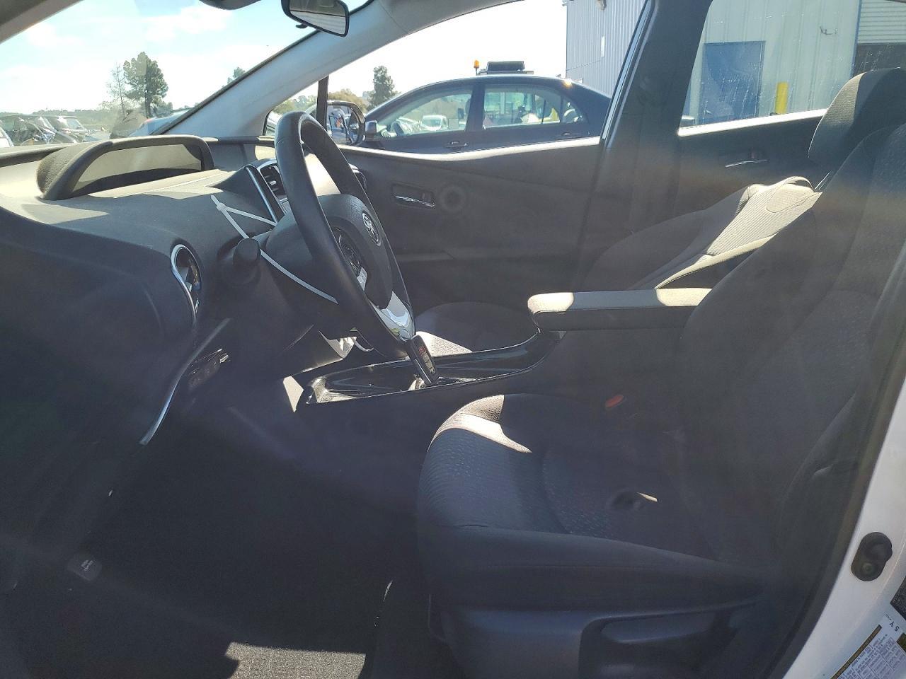 2018 TOYOTA PRIUS