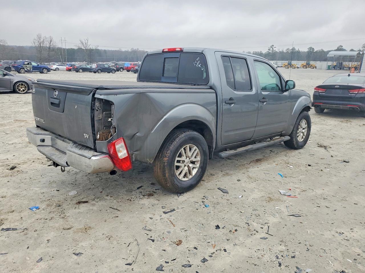 2016 NISSAN Frontier