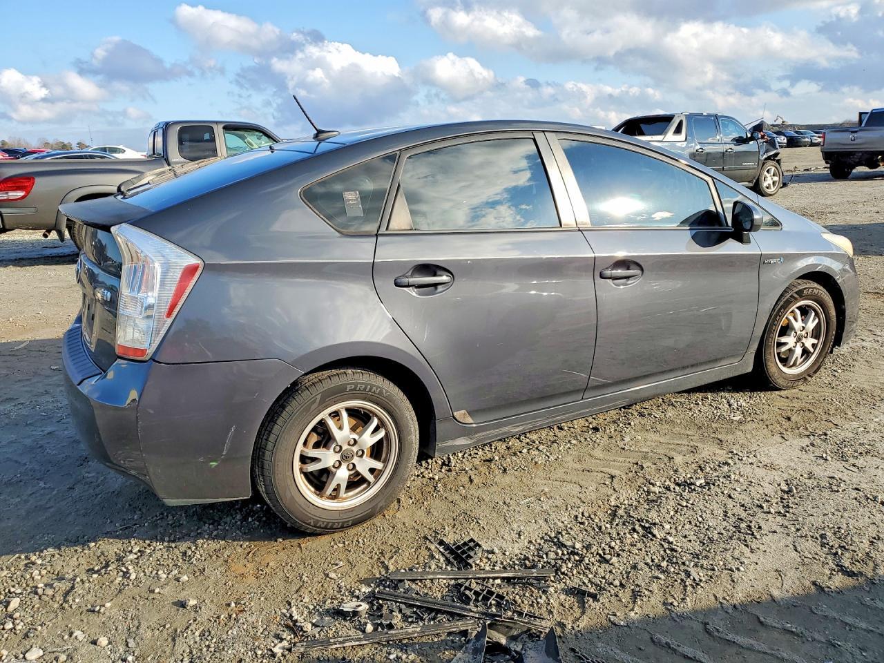 2010 TOYOTA PRIUS