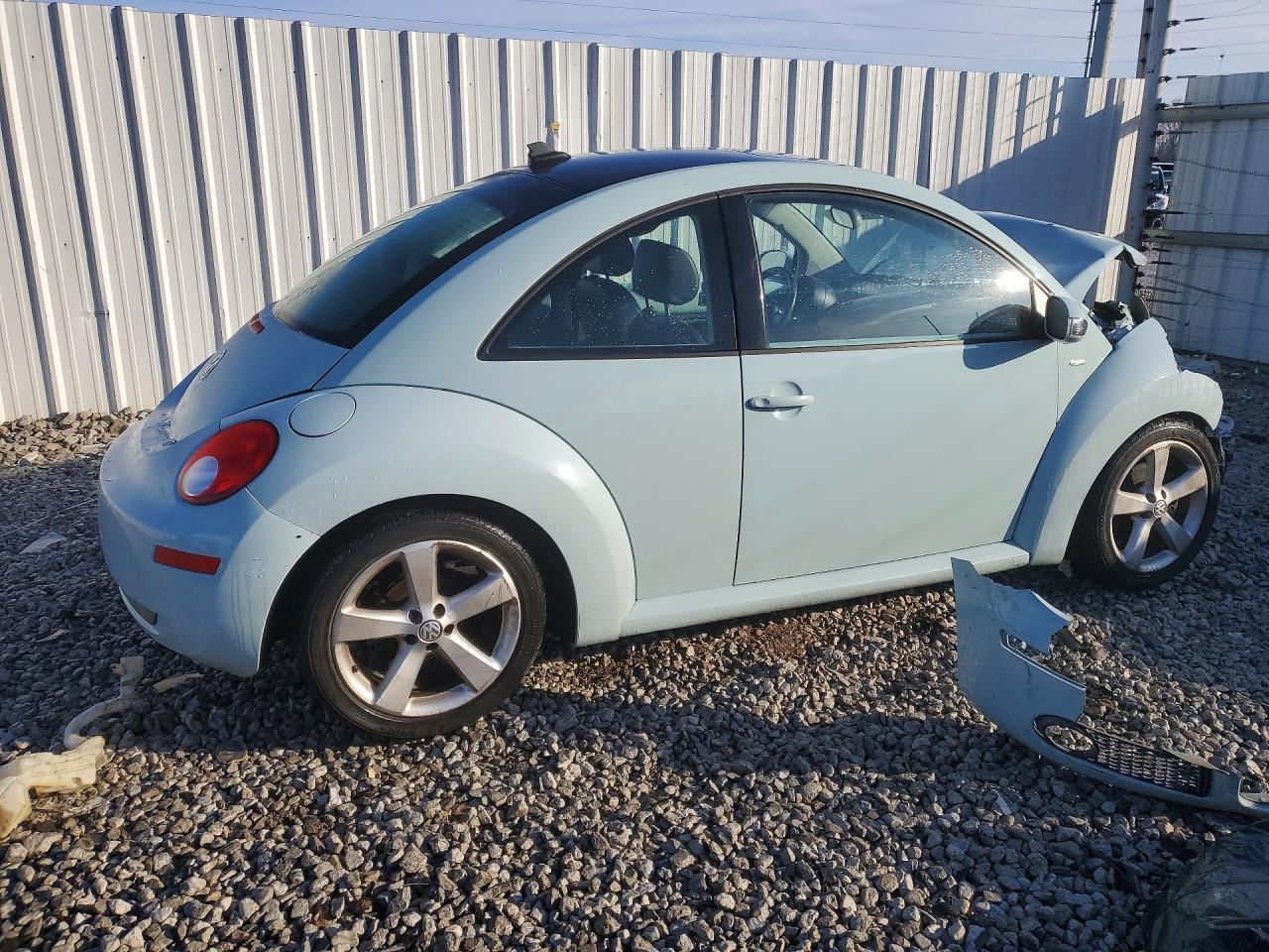 2010 VOLKSWAGEN Beetle