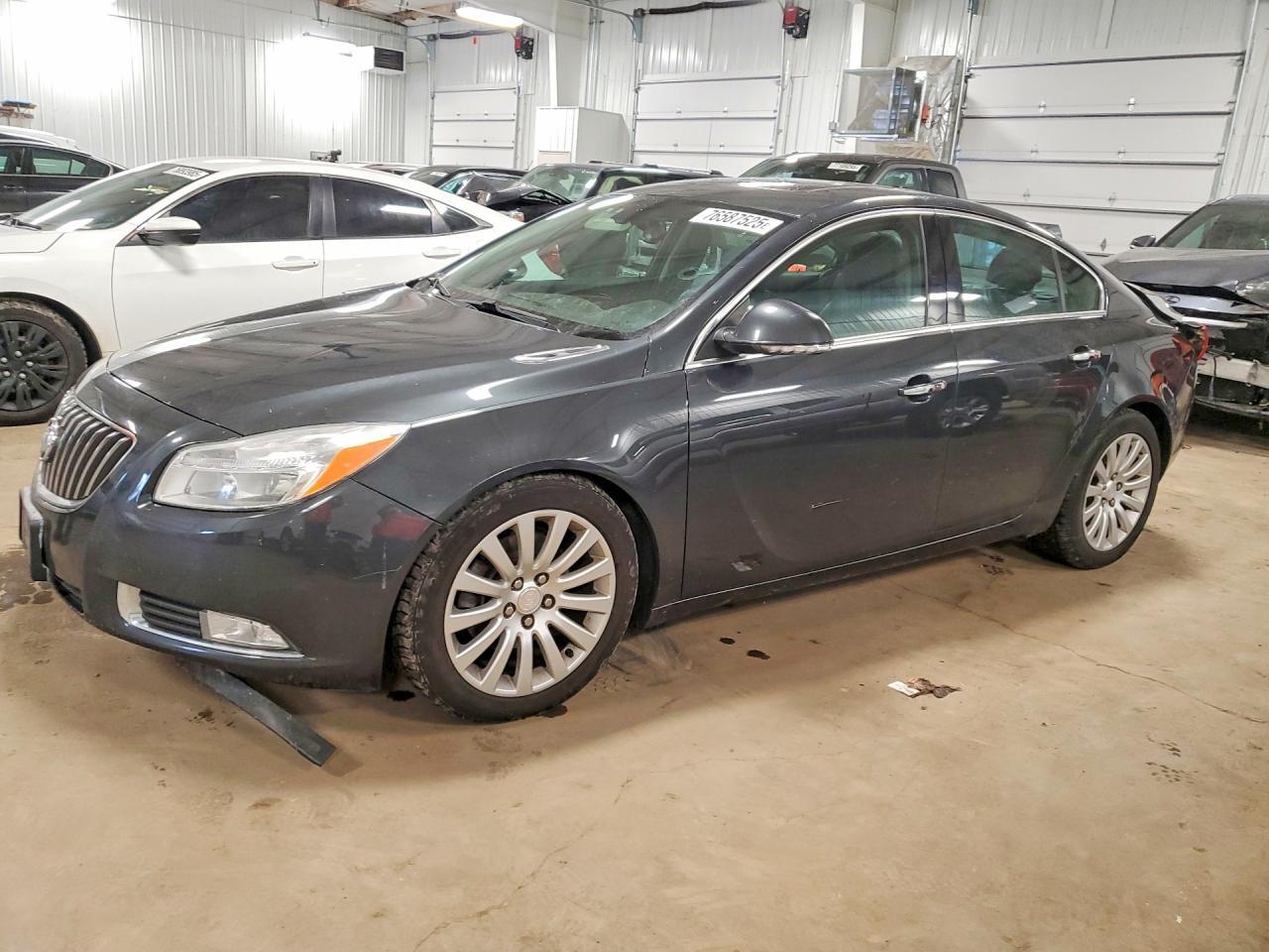2013 BUICK Regal