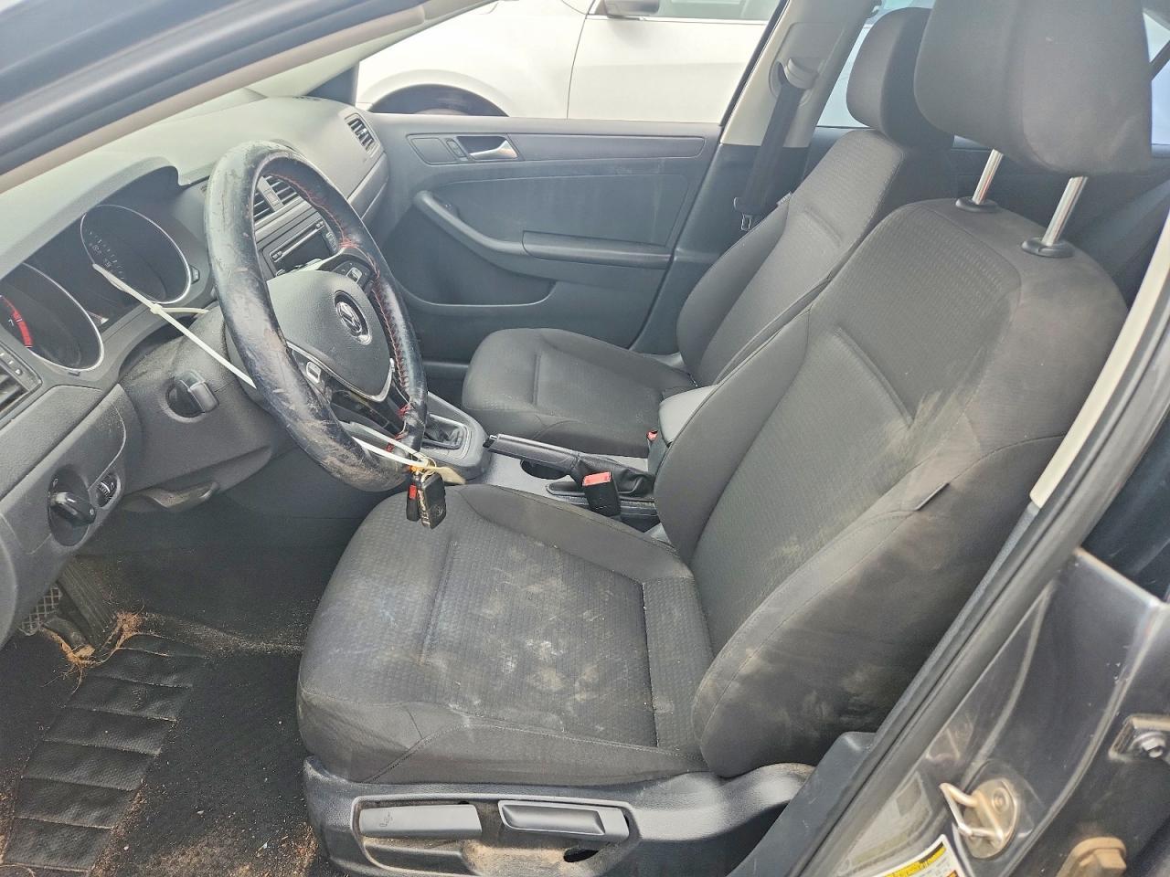 2015 VOLKSWAGEN JETTA