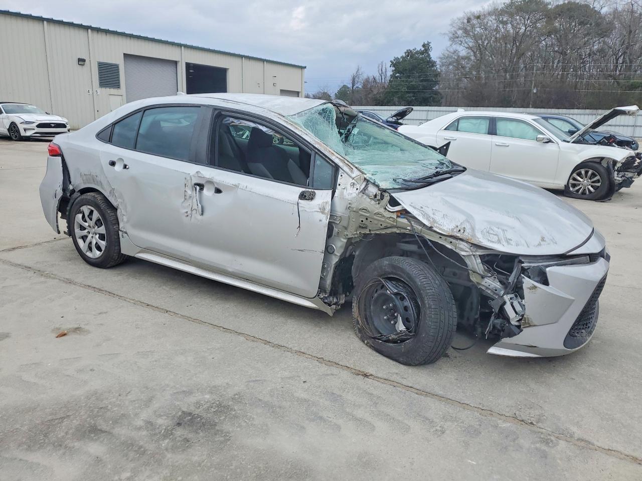 2021 TOYOTA COROLLA