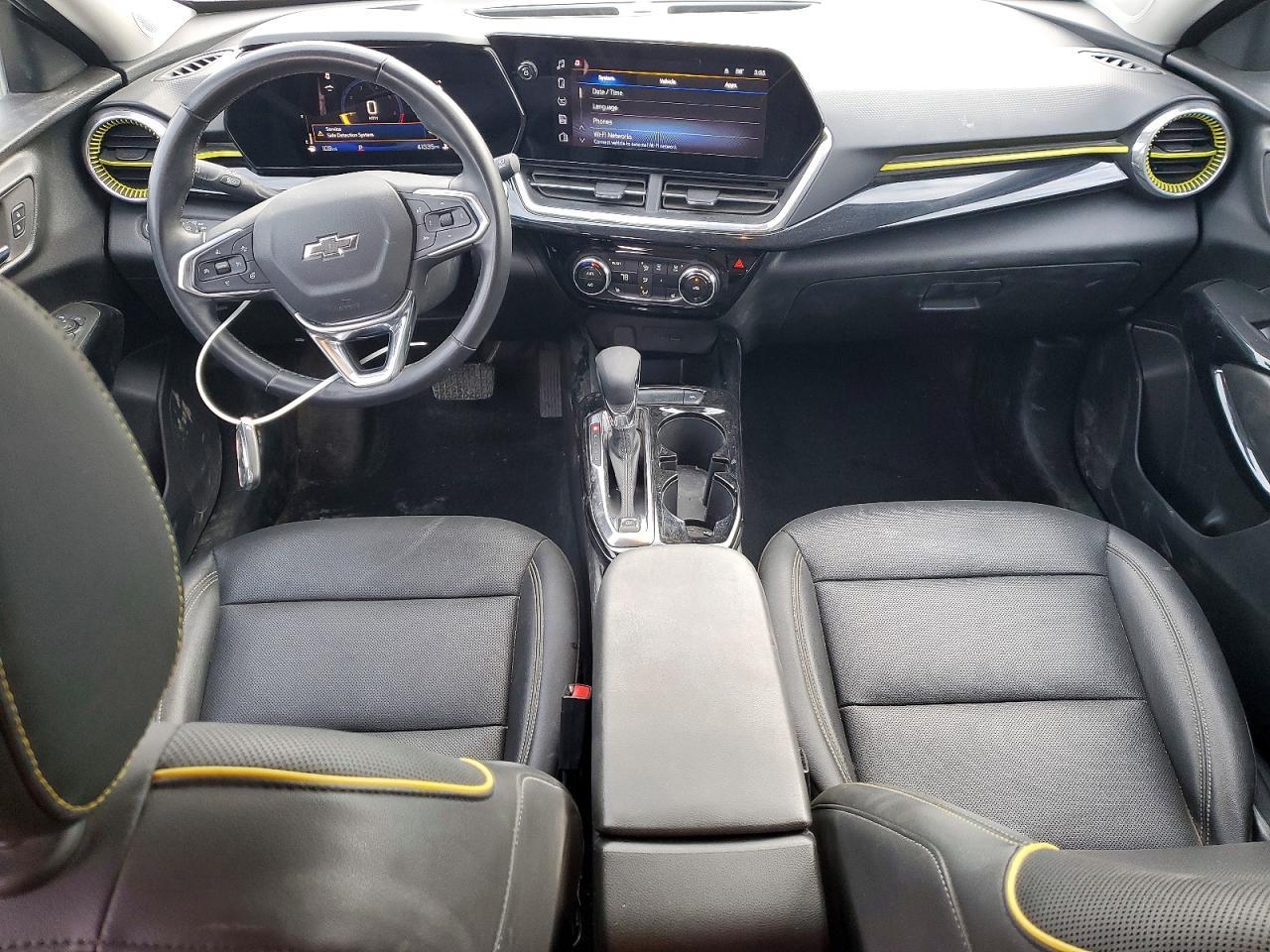 2025 CHEVROLET TRAX