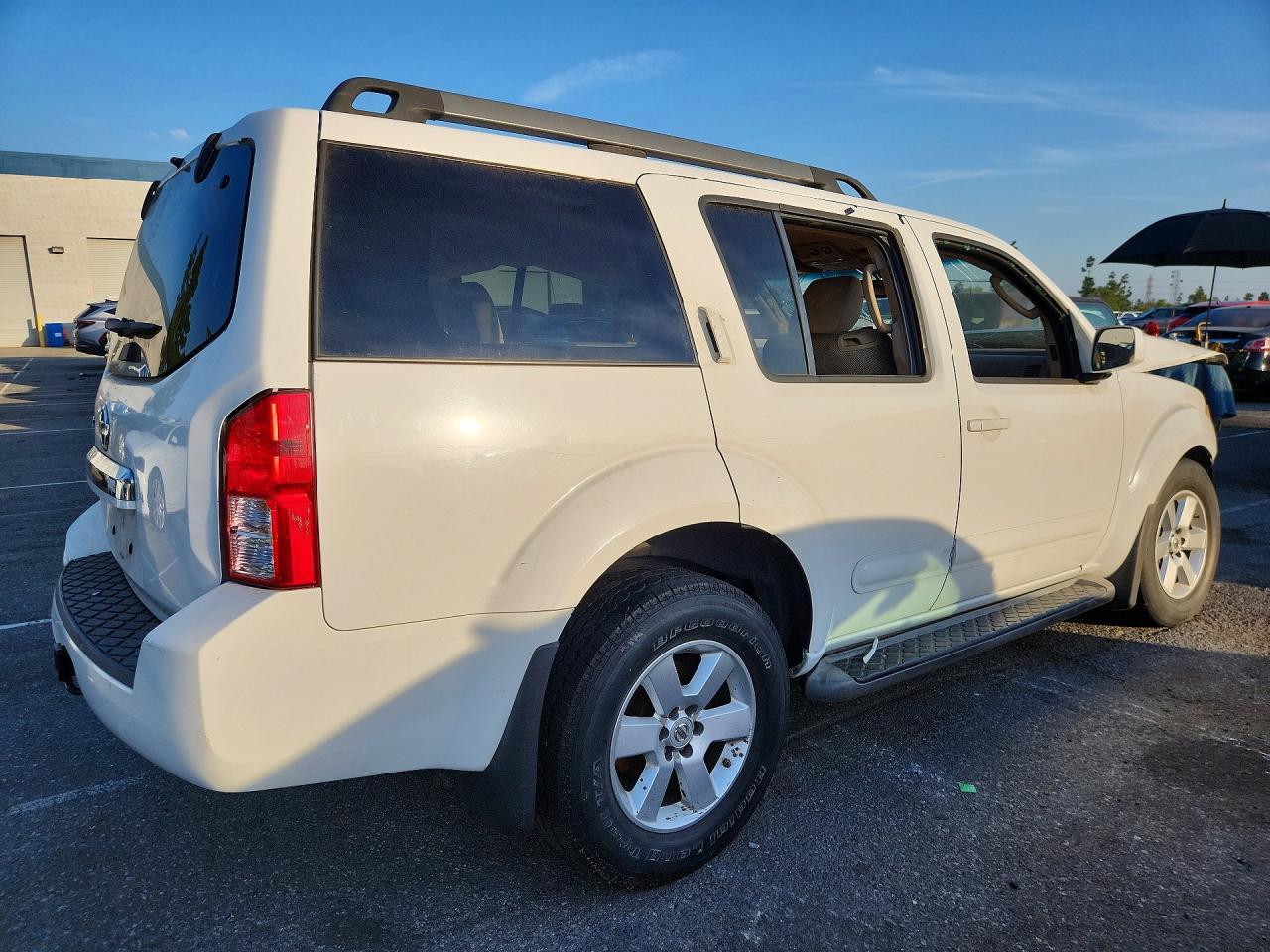 2012 NISSAN PATHFINDER
