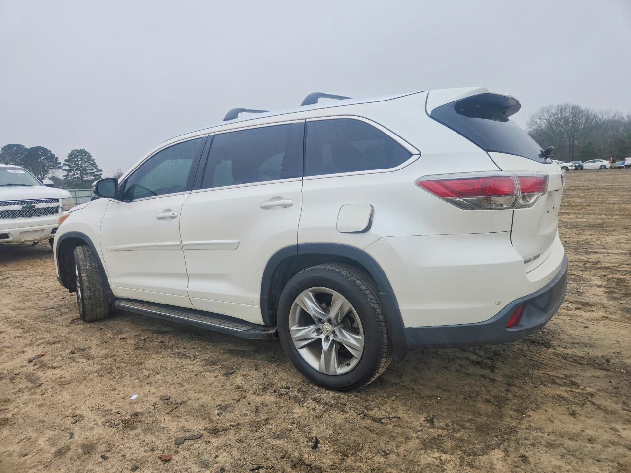 2015 TOYOTA HIGHLANDER