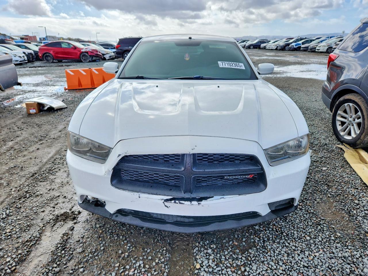 2013 DODGE CHARGER