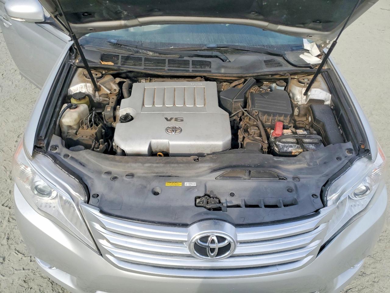2011 TOYOTA Avalon