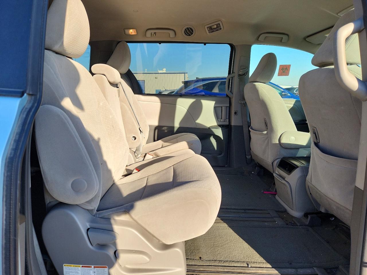 2015 TOYOTA SIENNA