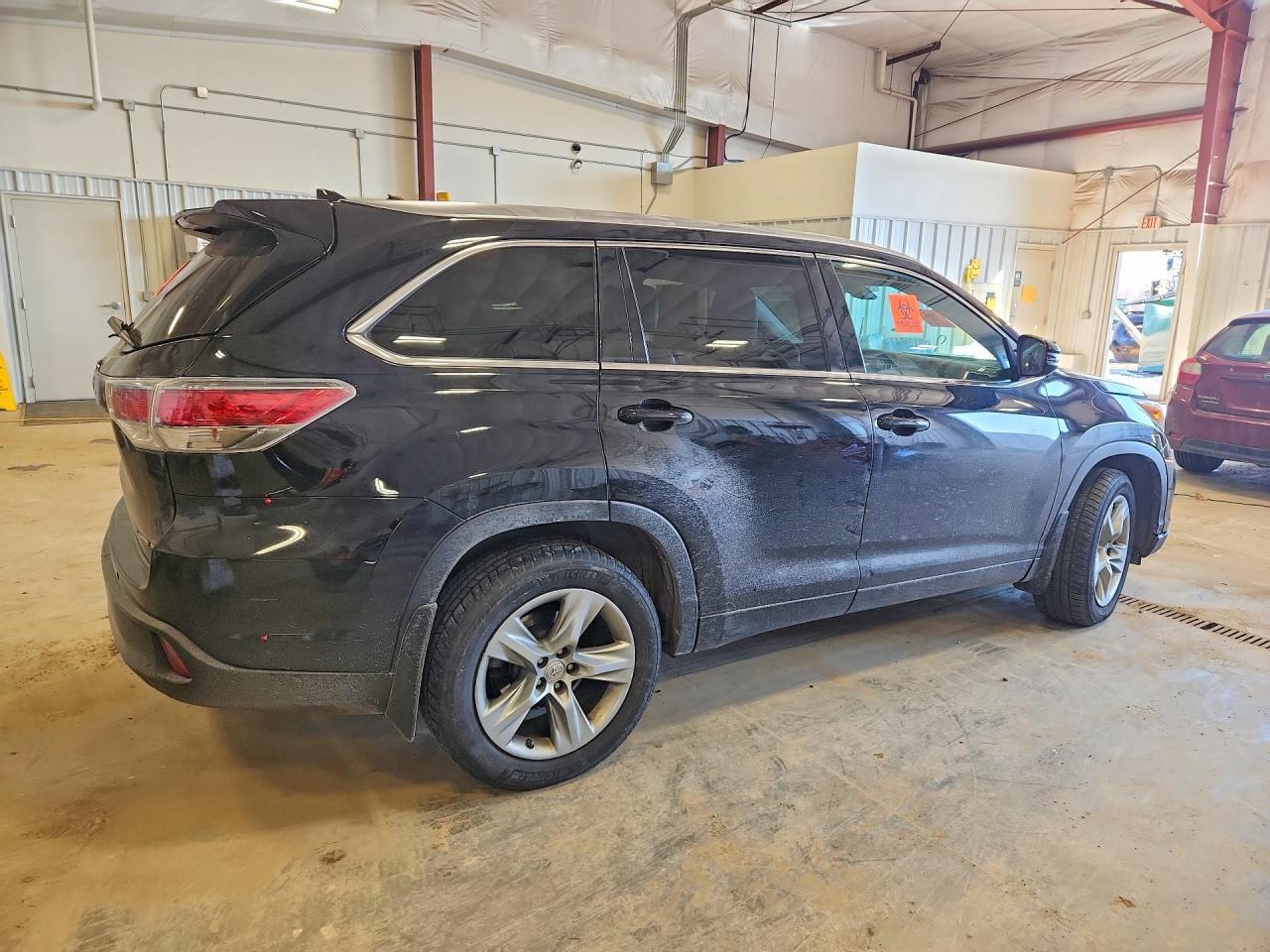 2015 TOYOTA HIGHLANDER