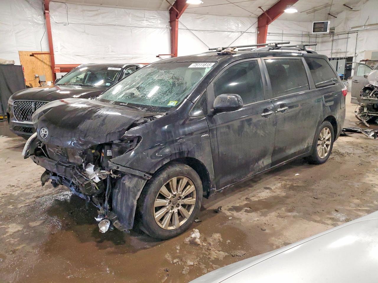 2017 TOYOTA SIENNA