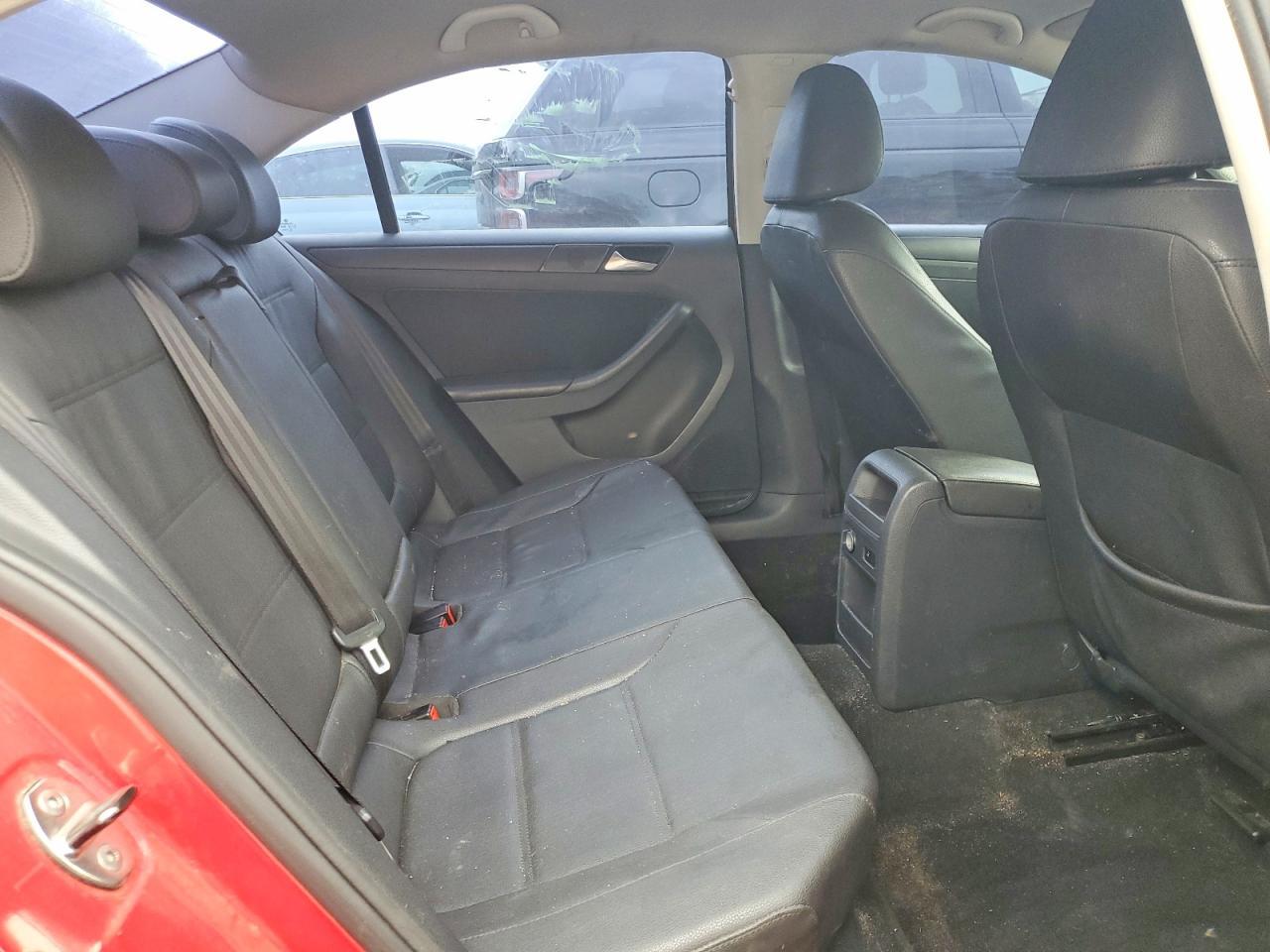 2012 VOLKSWAGEN JETTA