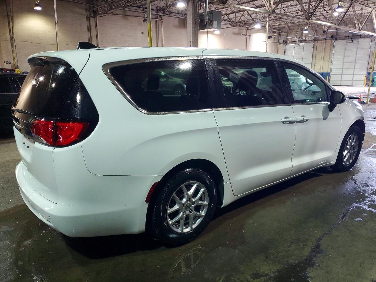 2023 CHRYSLER Voyager
