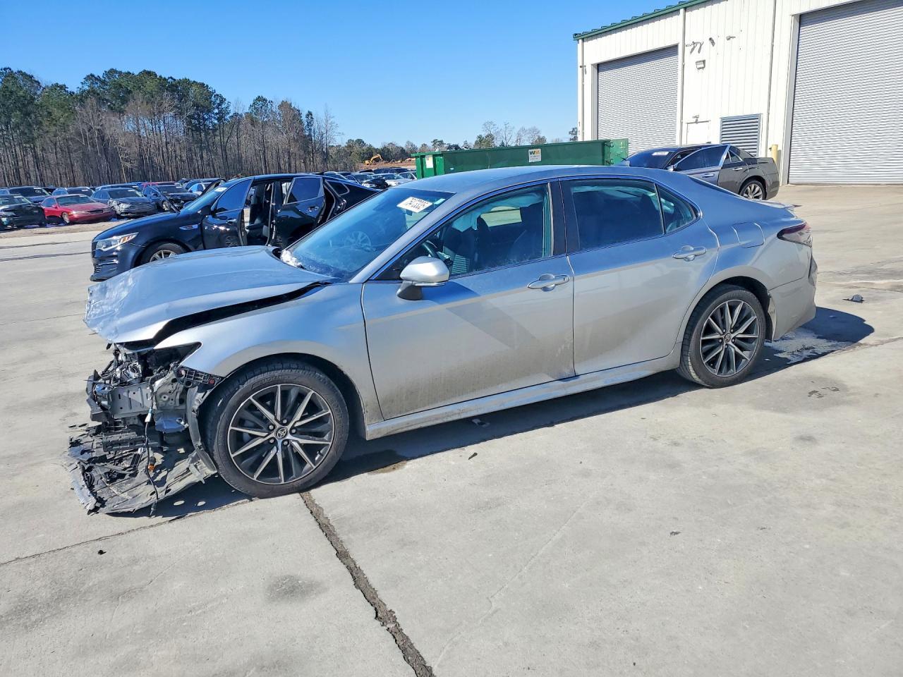 2023 TOYOTA CAMRY