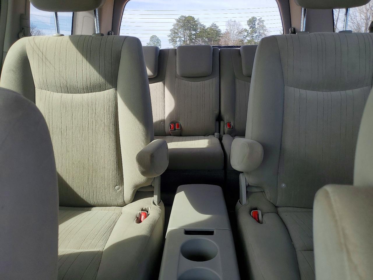 2012 NISSAN Quest