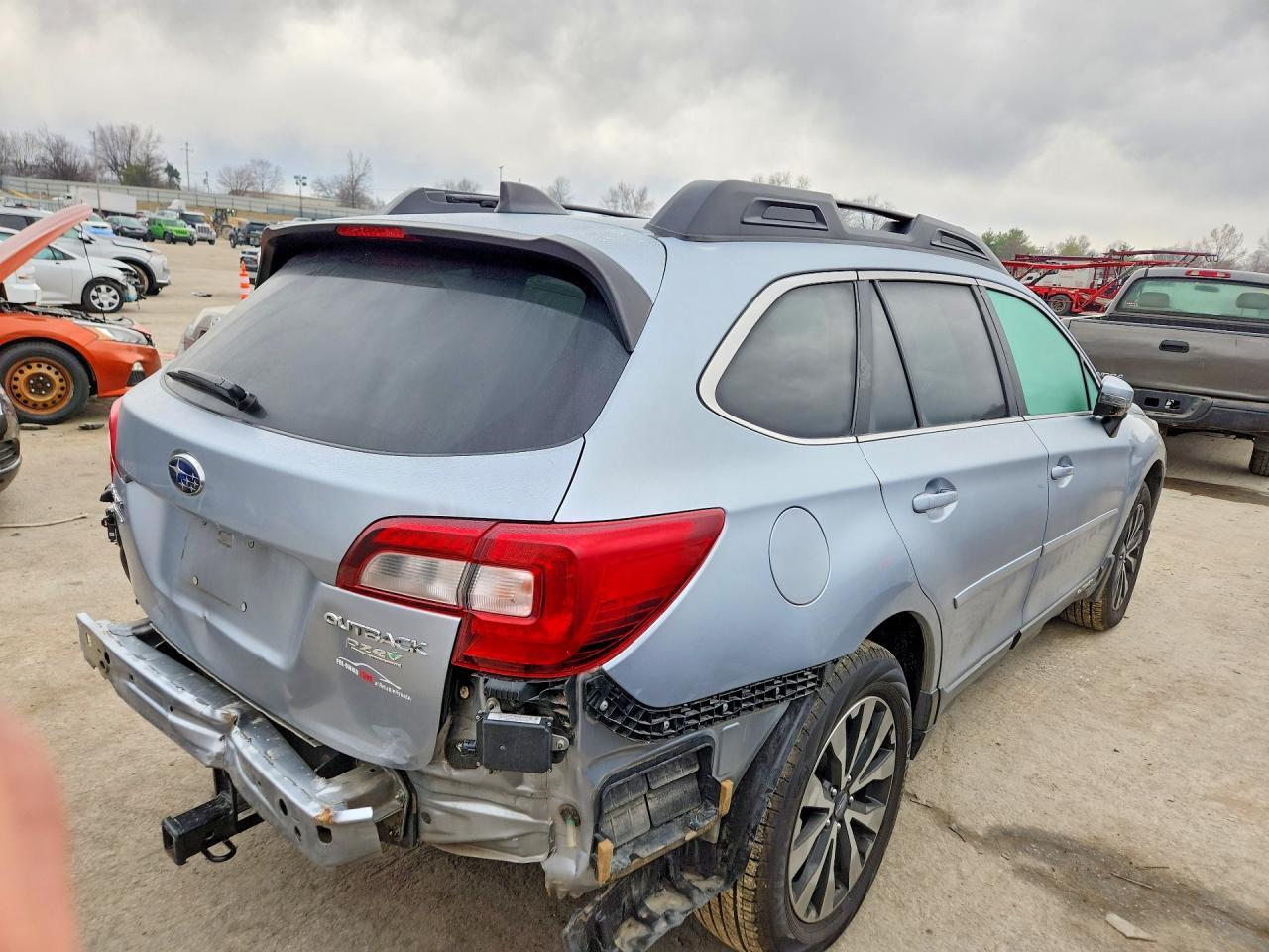 2017 SUBARU Outback