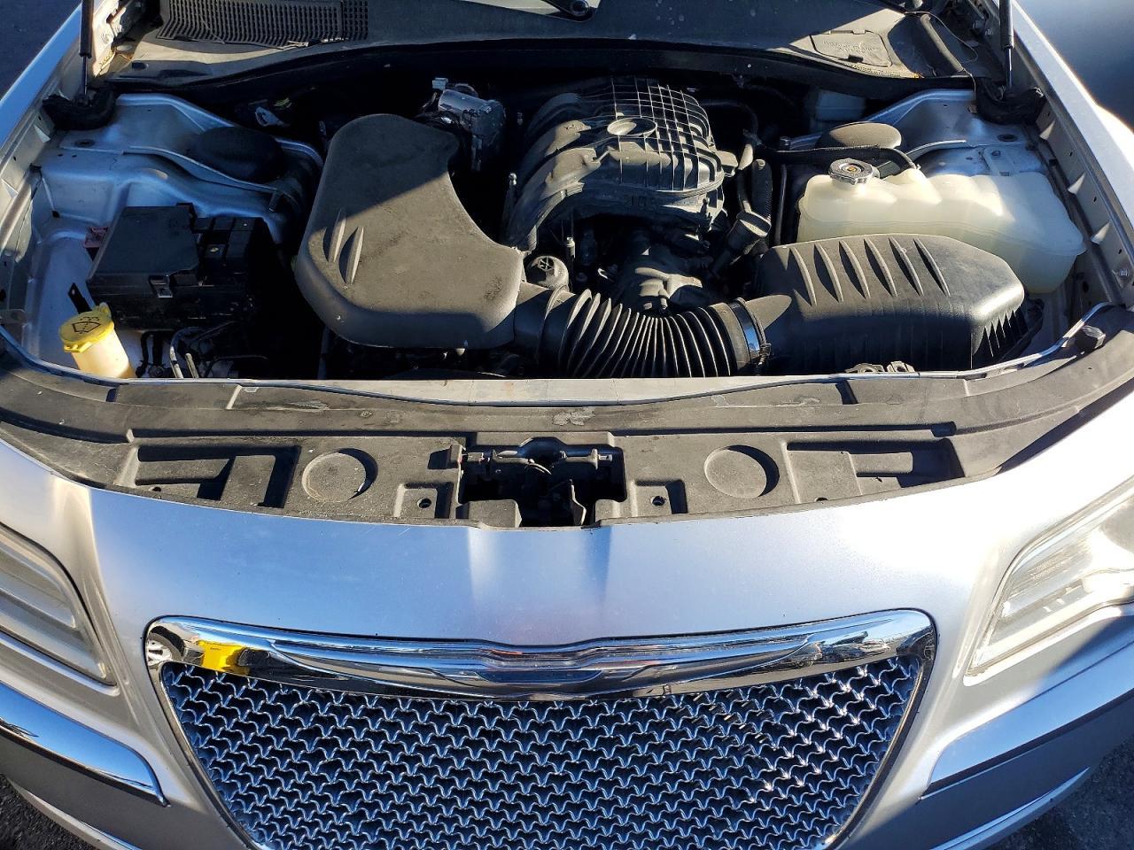 2011 CHRYSLER 300