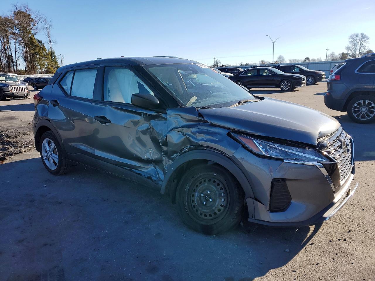 2021 NISSAN KICKS