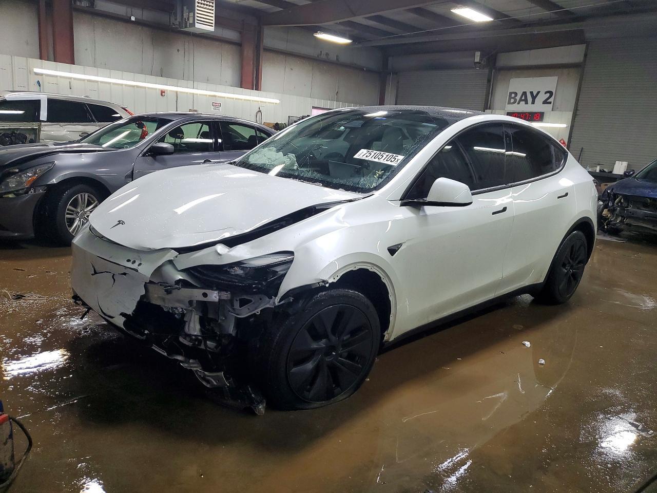 2024 TESLA MODEL Y