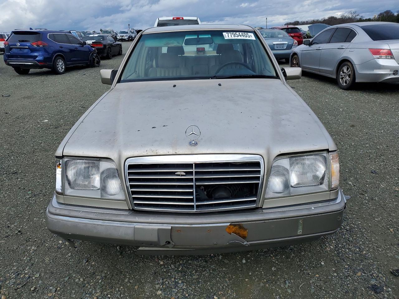 1995 MERCEDES-BENZ E-Class