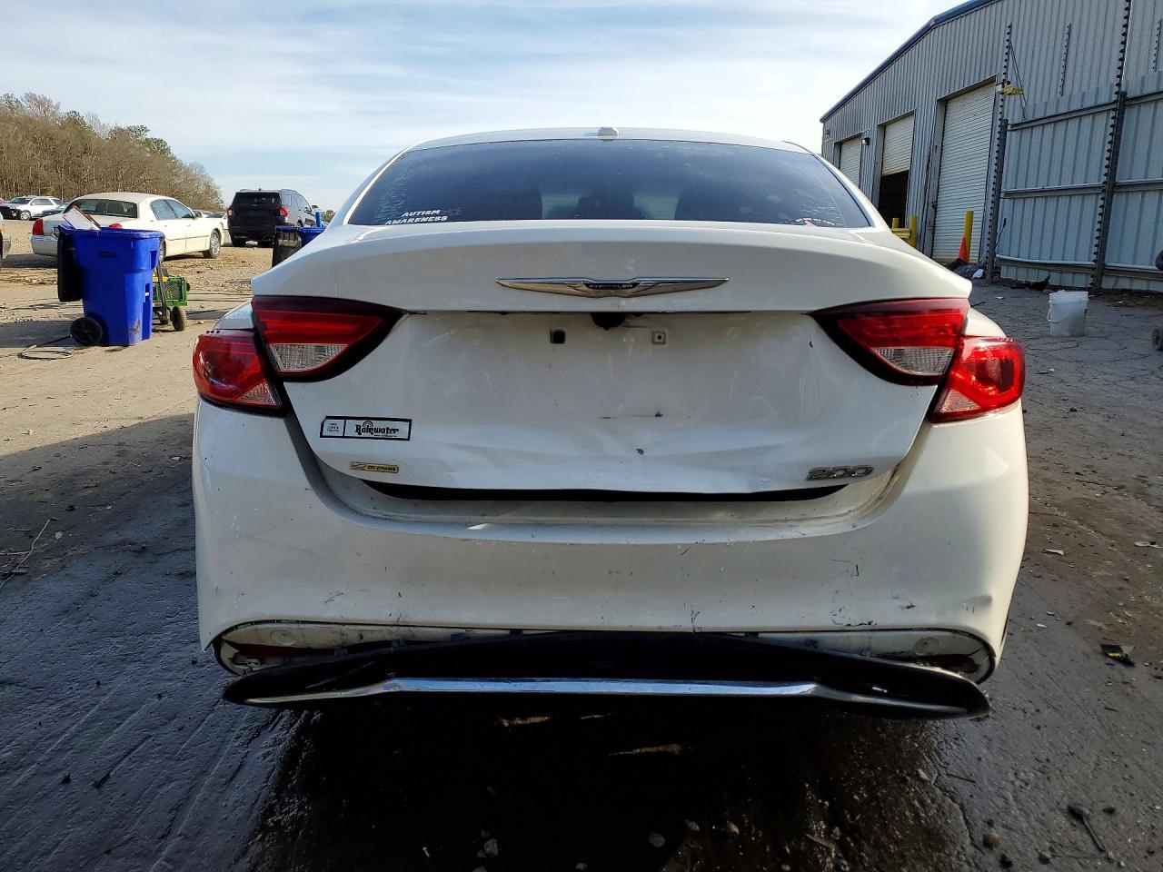 2015 CHRYSLER 200