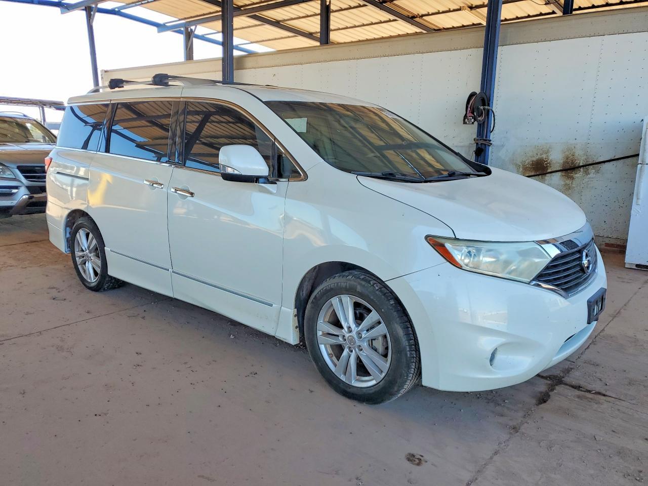 2014 NISSAN Quest