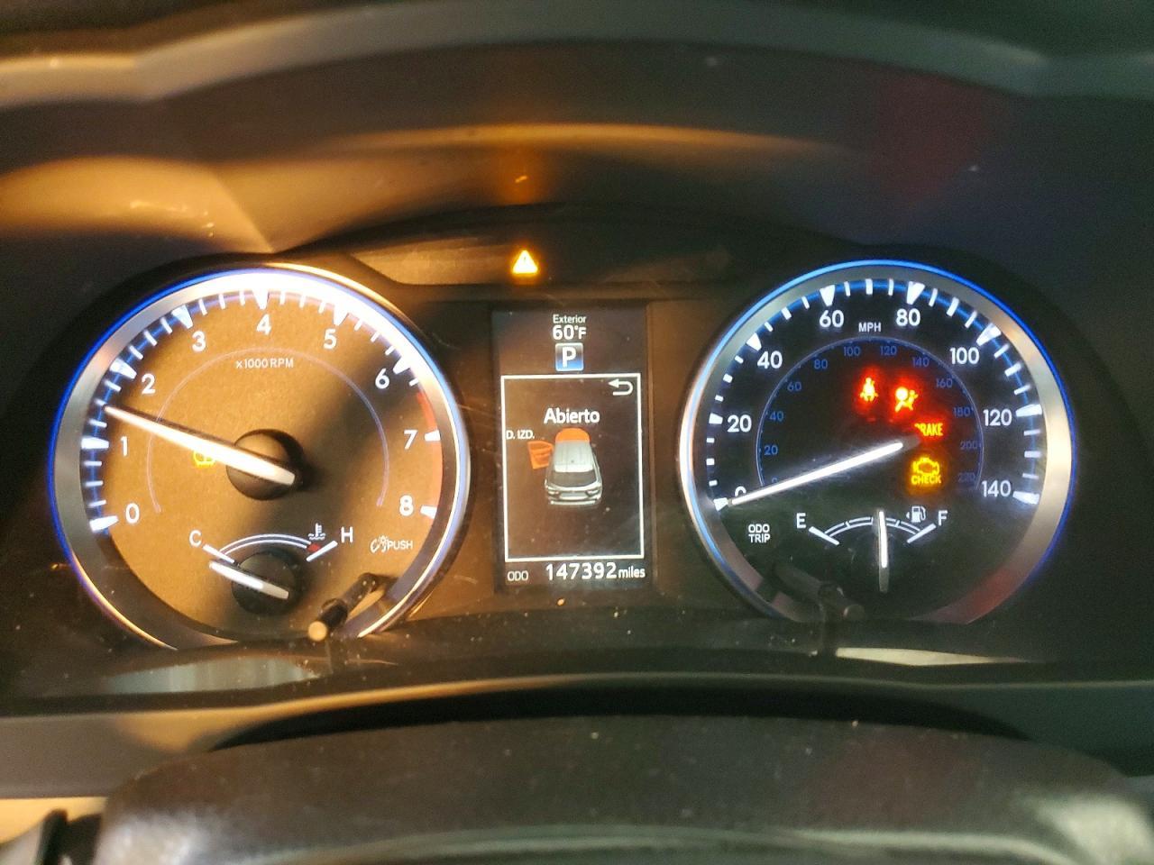 2016 TOYOTA HIGHLANDER