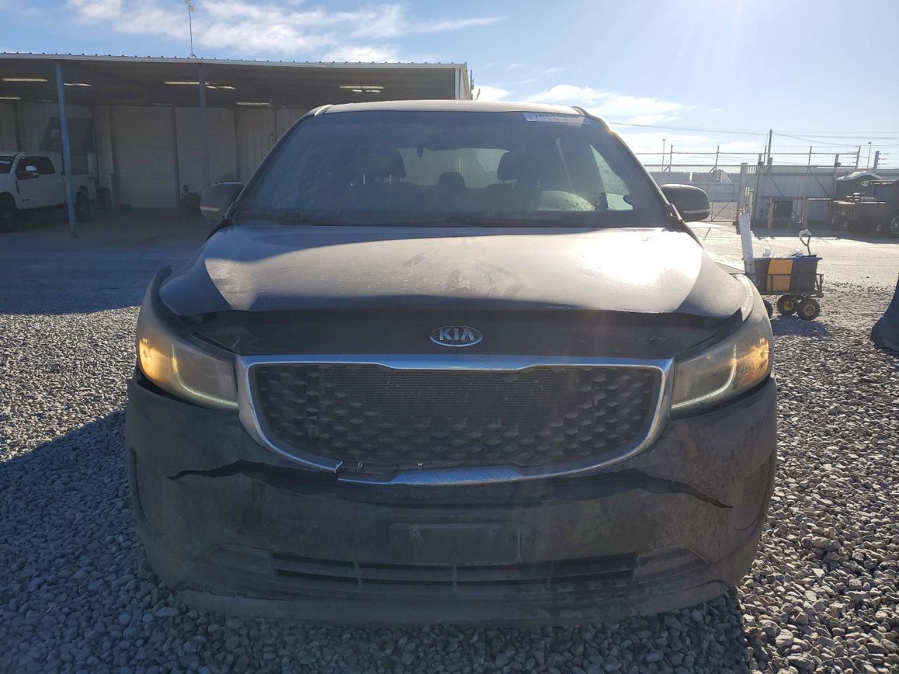 2016 KIA SEDONA