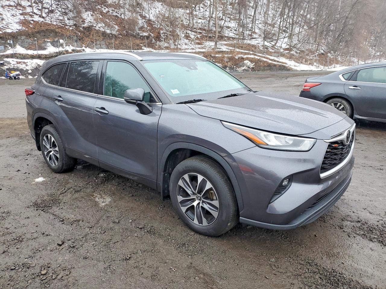 2020 TOYOTA HIGHLANDER