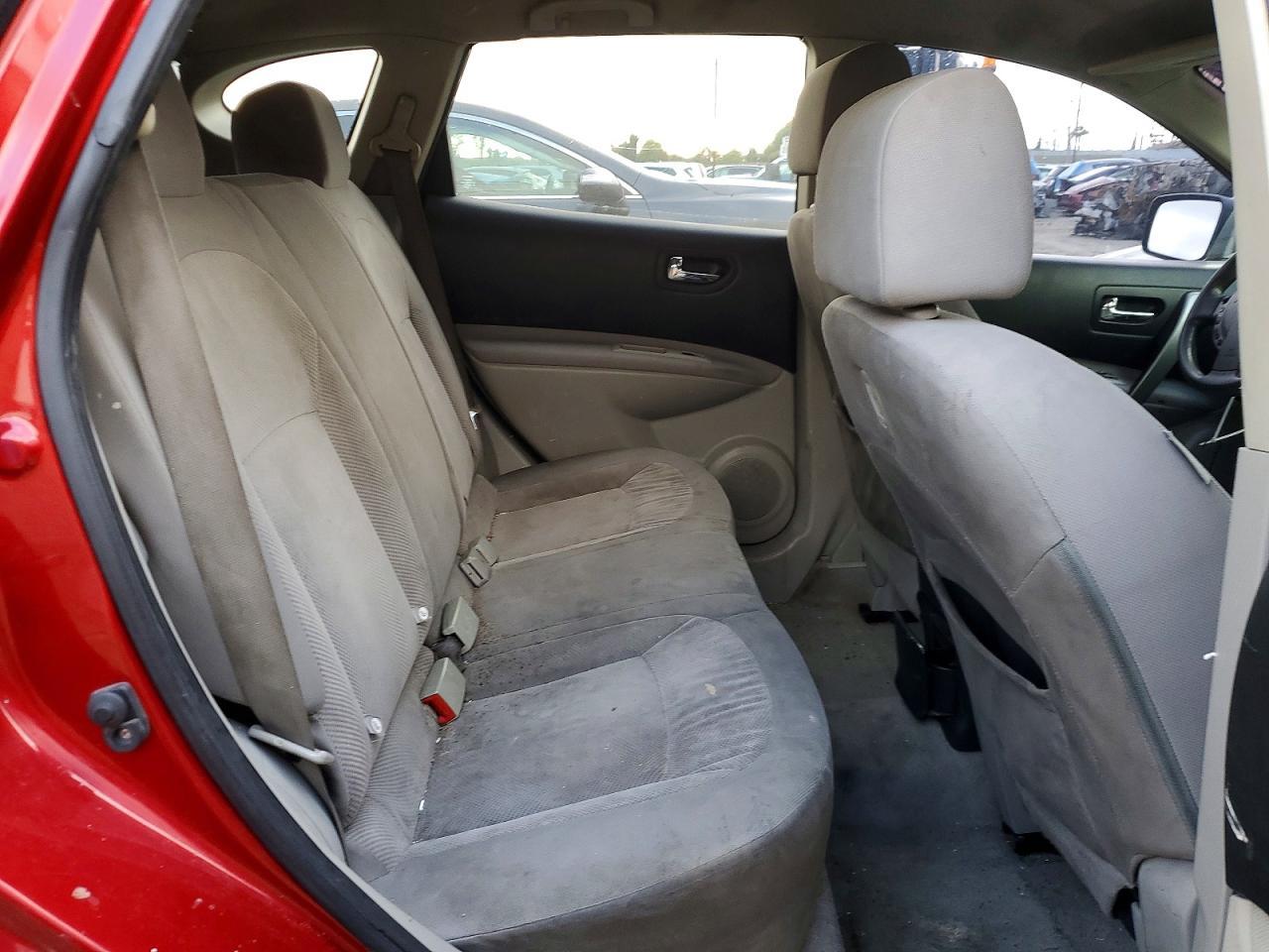 2014 NISSAN ROGUE