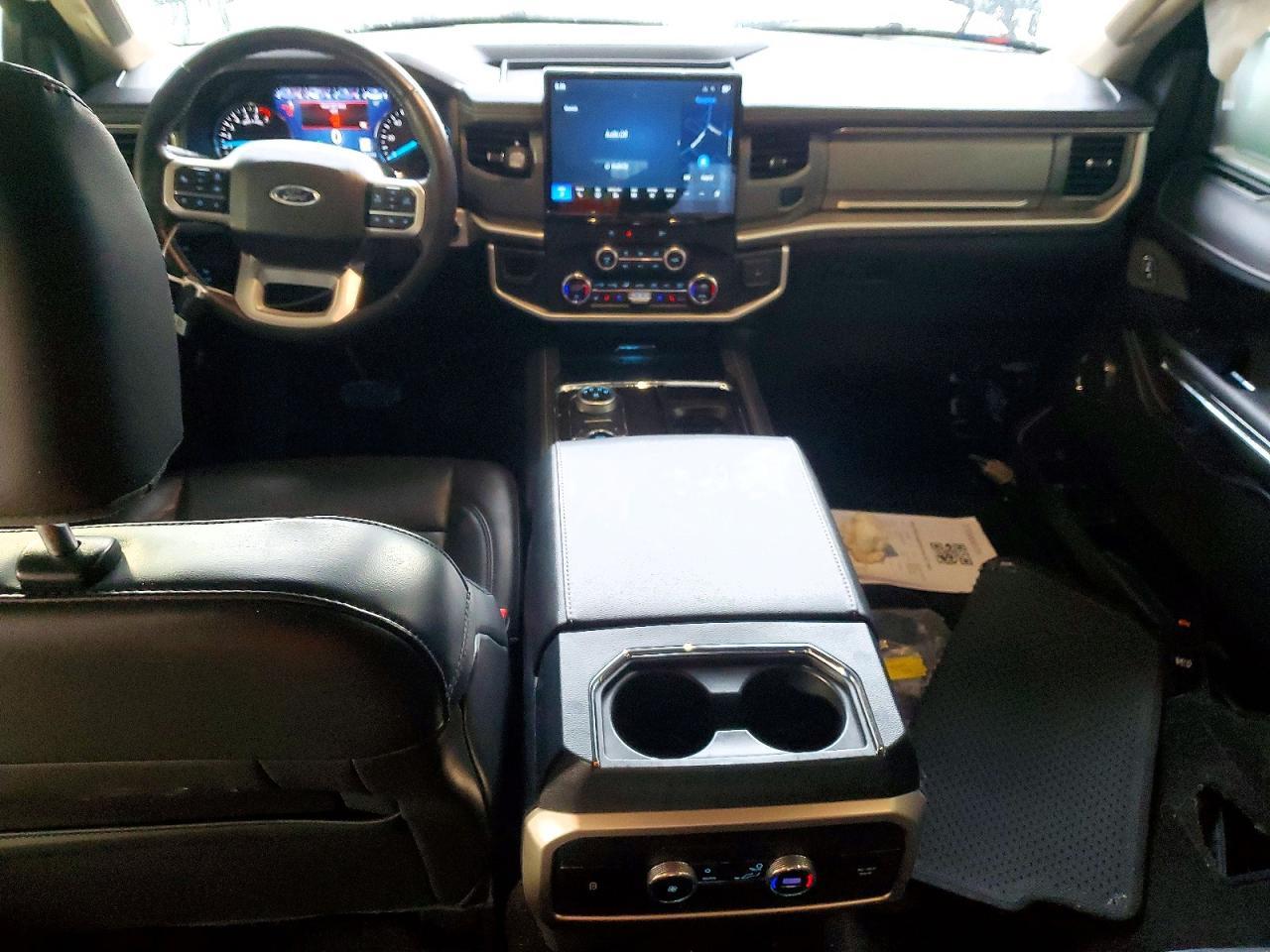 2022 FORD Expedition