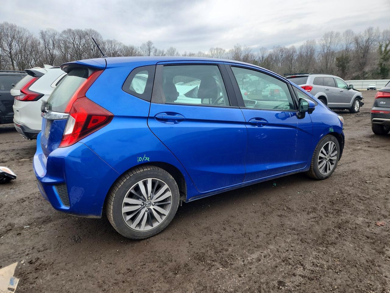 2015 HONDA FIT