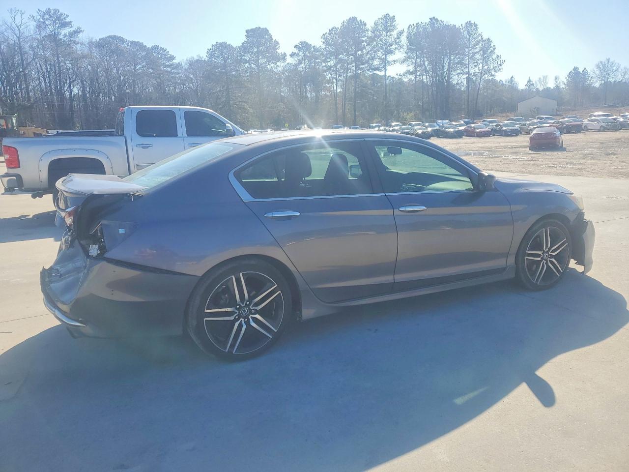 2017 HONDA ACCORD