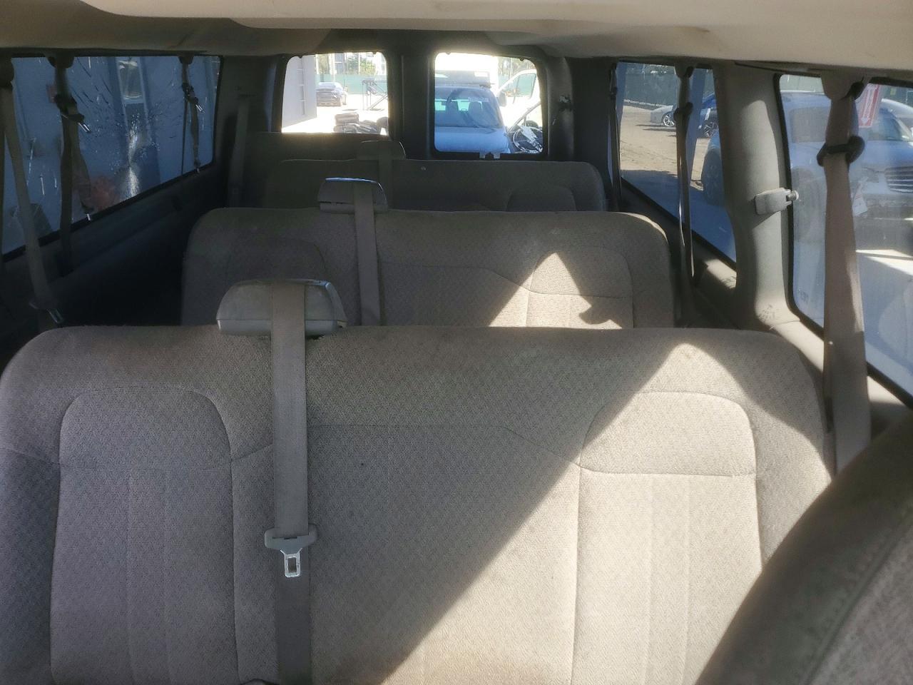 2015 CHEVROLET Express 3500
