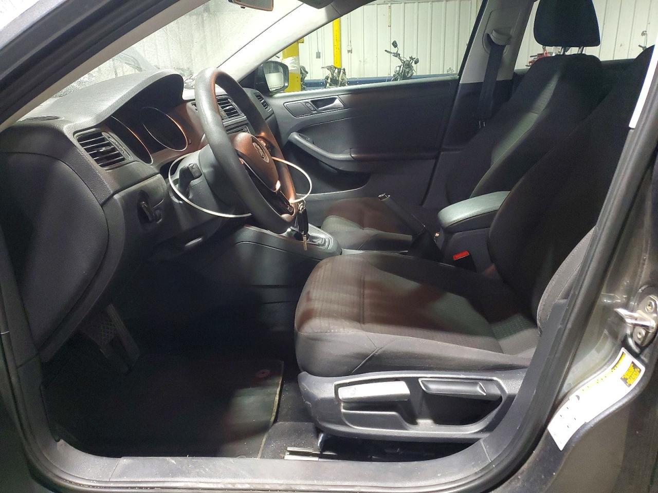 2016 VOLKSWAGEN JETTA