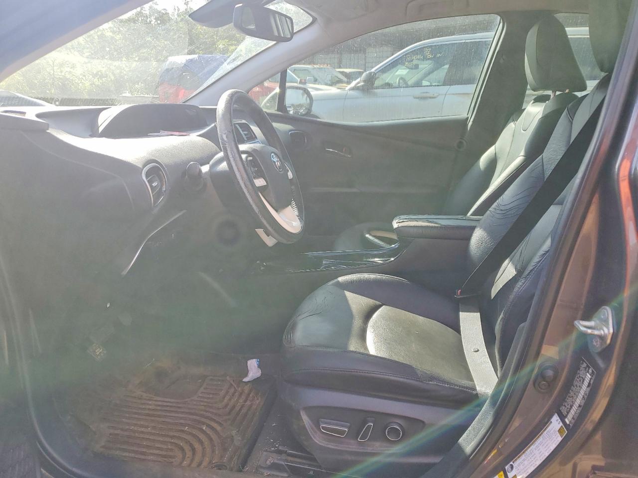 2017 TOYOTA PRIUS