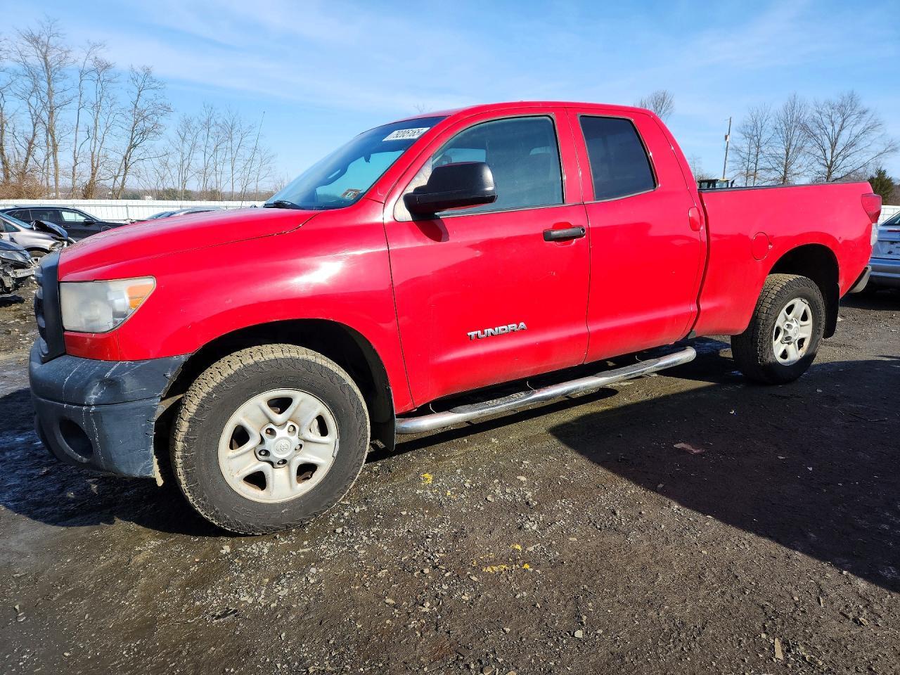 2013 TOYOTA TUNDRA