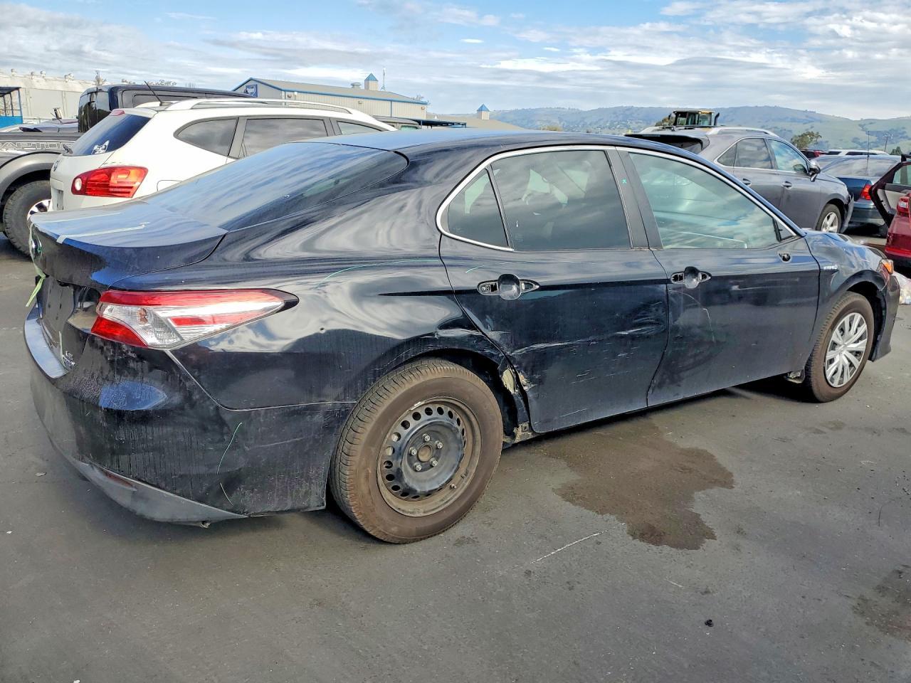 2018 TOYOTA CAMRY