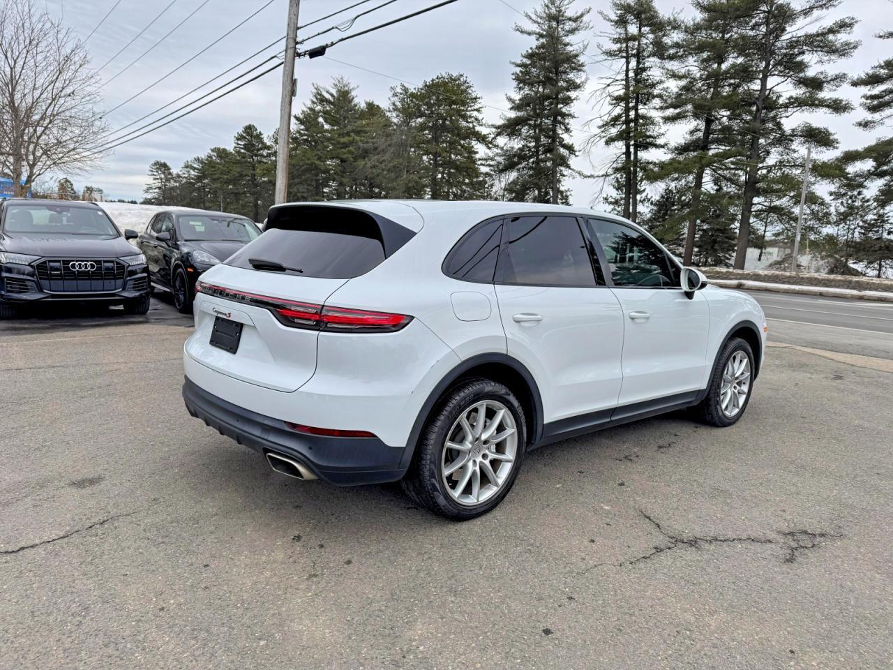 2019 PORSCHE CAYENNE