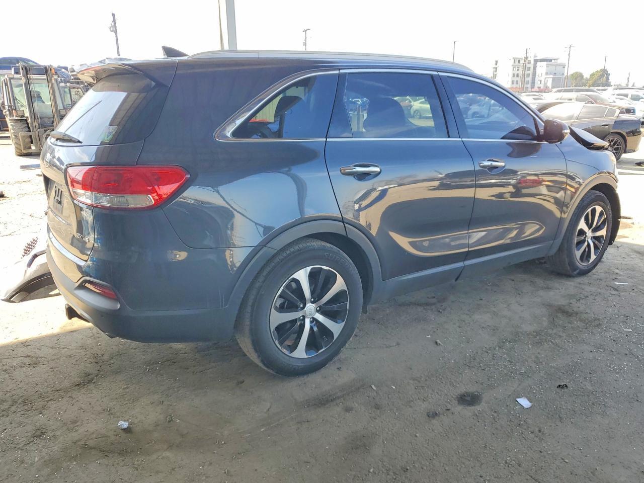 2017 KIA SORENTO