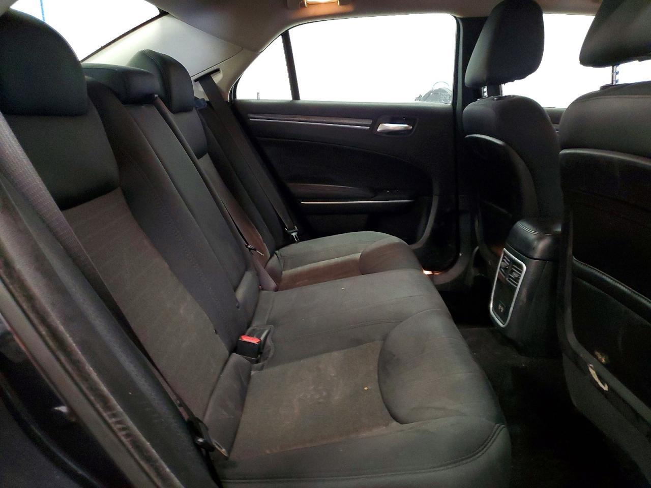 2019 CHRYSLER 300