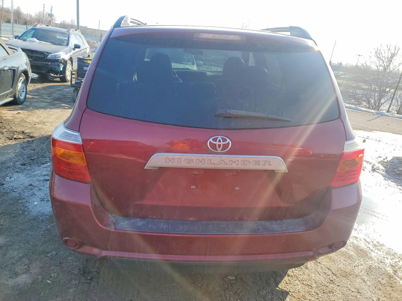 2010 TOYOTA HIGHLANDER