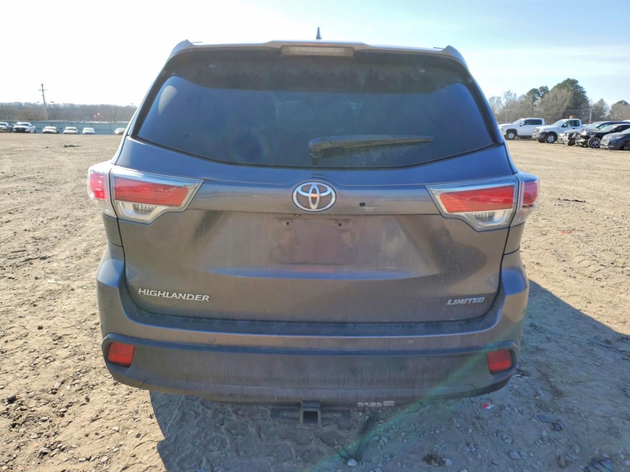 2015 TOYOTA HIGHLANDER