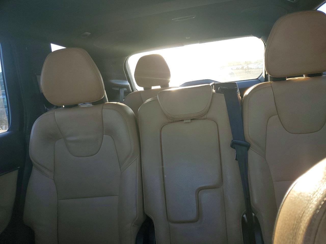 2018 VOLVO XC90