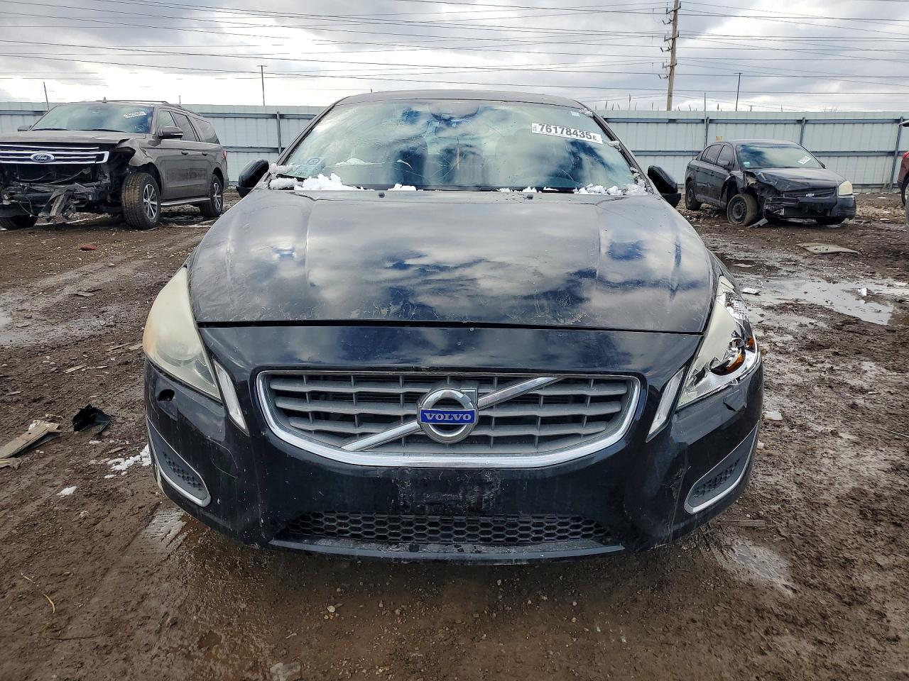2013 VOLVO S60