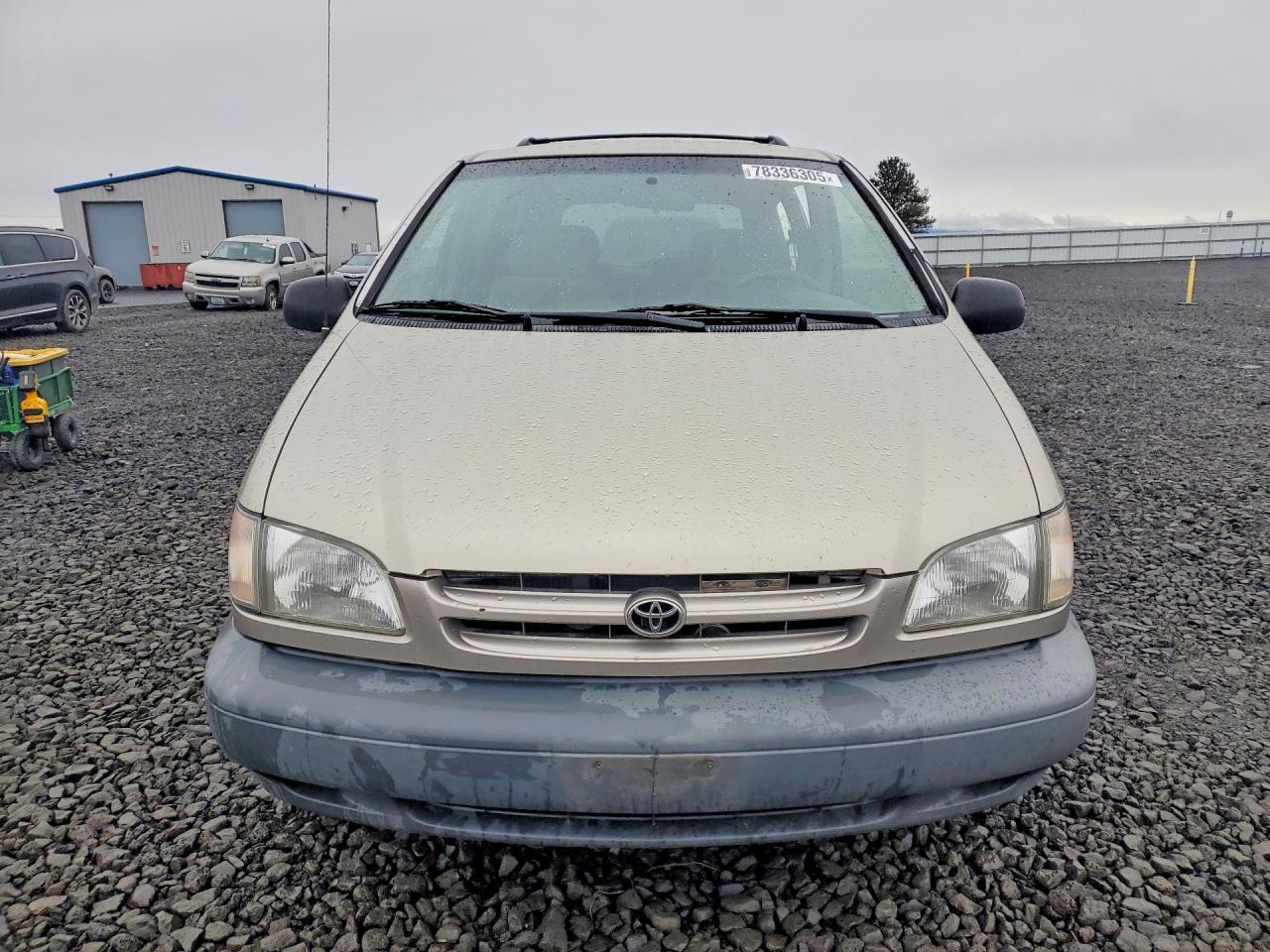 2000 TOYOTA SIENNA
