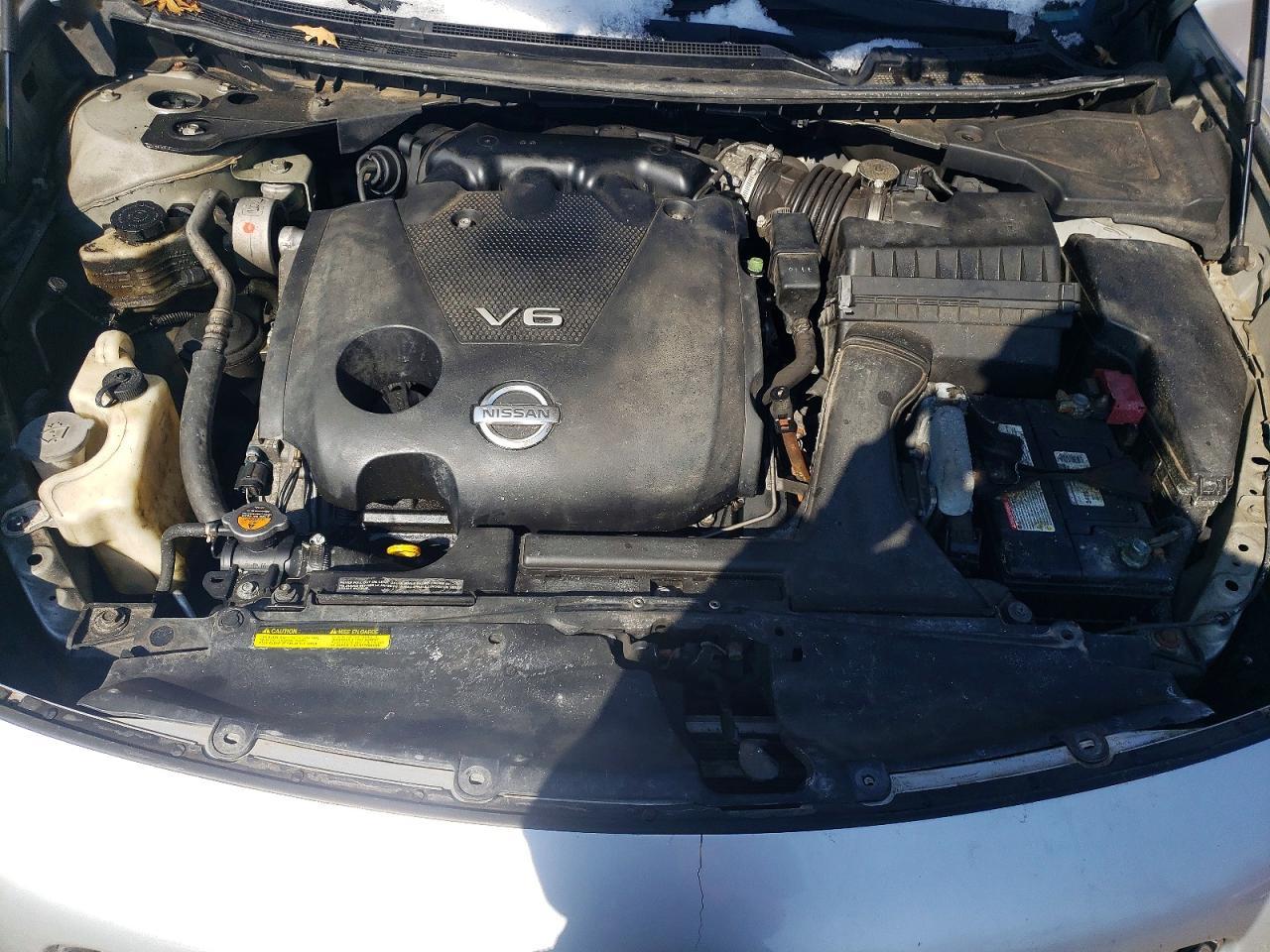 2010 NISSAN Maxima