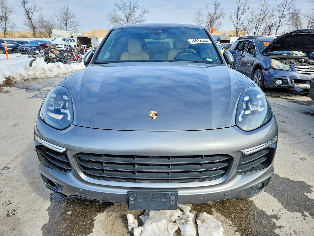 2017 PORSCHE CAYENNE
